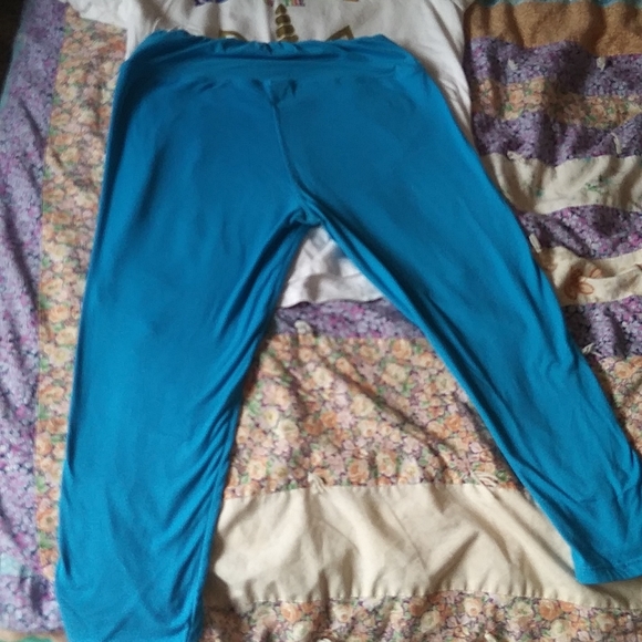 'Mommy of the Birthday Girl' Unicorn Shirt L n Leggings OSFM - Picture 7 of 8